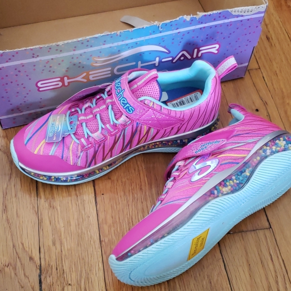 Sketchers girls sneakers size 2